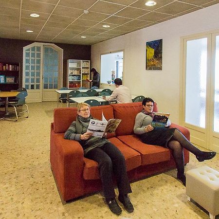 Ymca Villeneuve Les Avignon Villeneuve-les-Avignon Ngoại thất bức ảnh