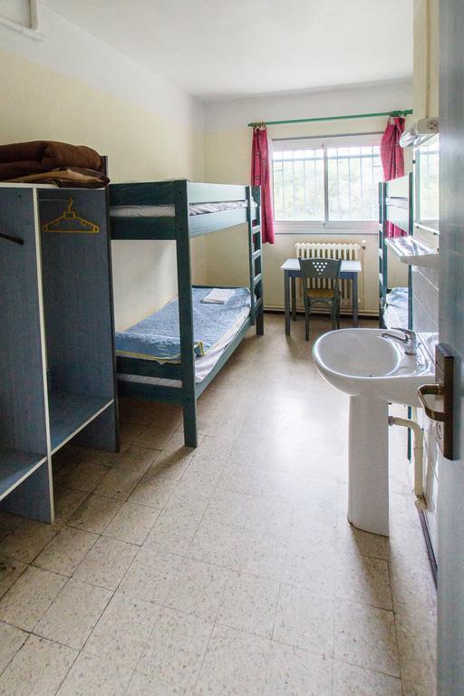Ymca Villeneuve Les Avignon Villeneuve-les-Avignon Phòng bức ảnh