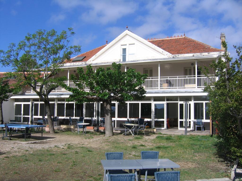 Ymca Villeneuve Les Avignon Villeneuve-les-Avignon Ngoại thất bức ảnh